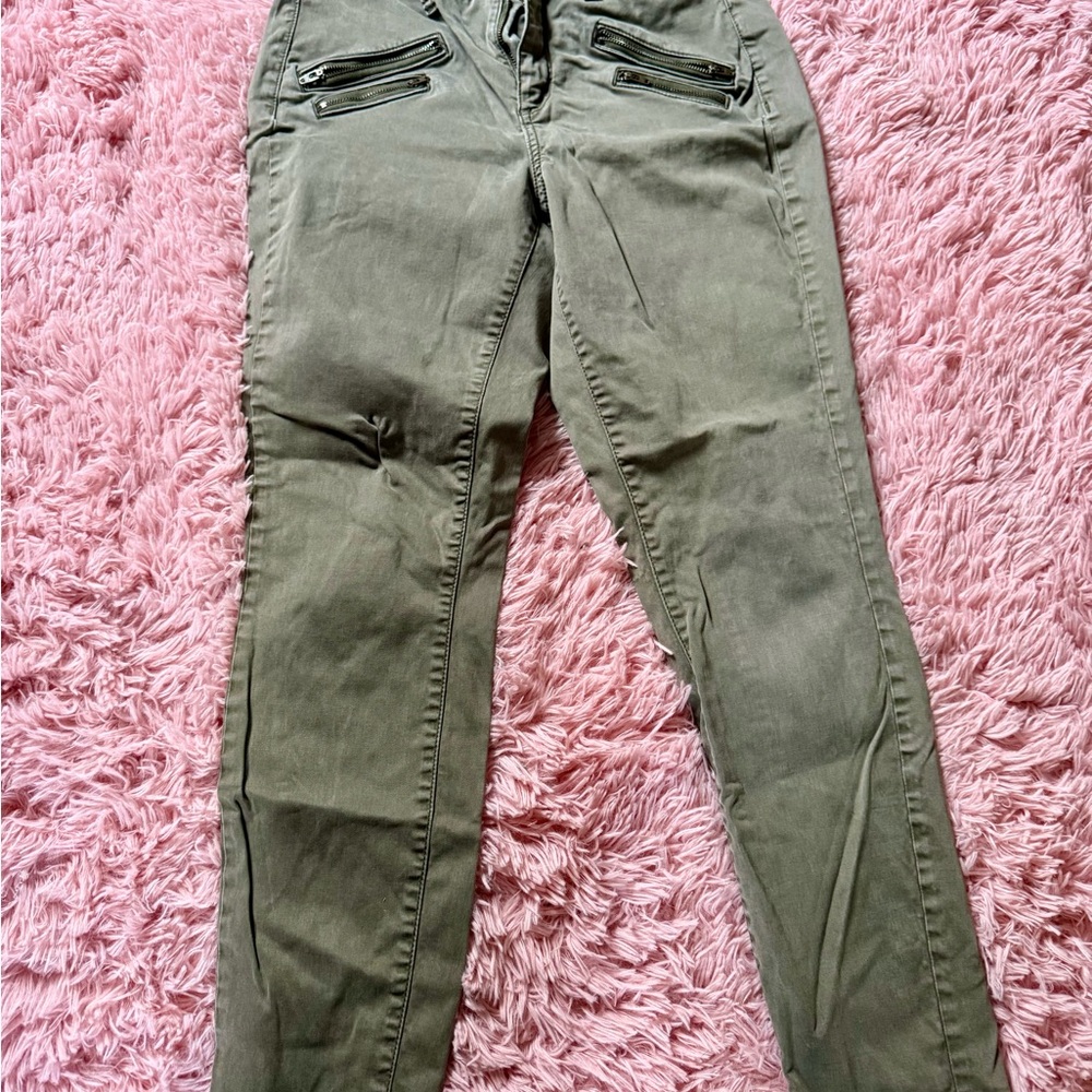 Universal Thread Olive Straight Leg Pants